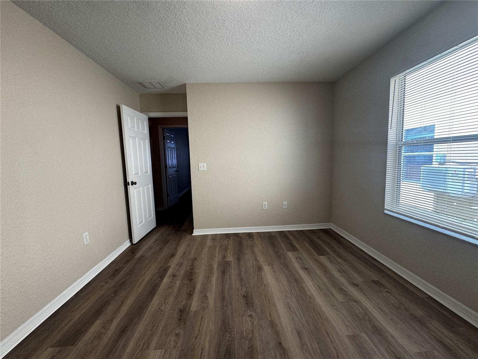 Image 12 of 17 For 12388 48th Loop