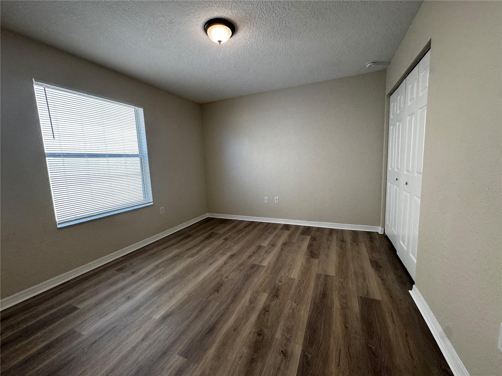 Image 13 of 17 For 12388 48th Loop