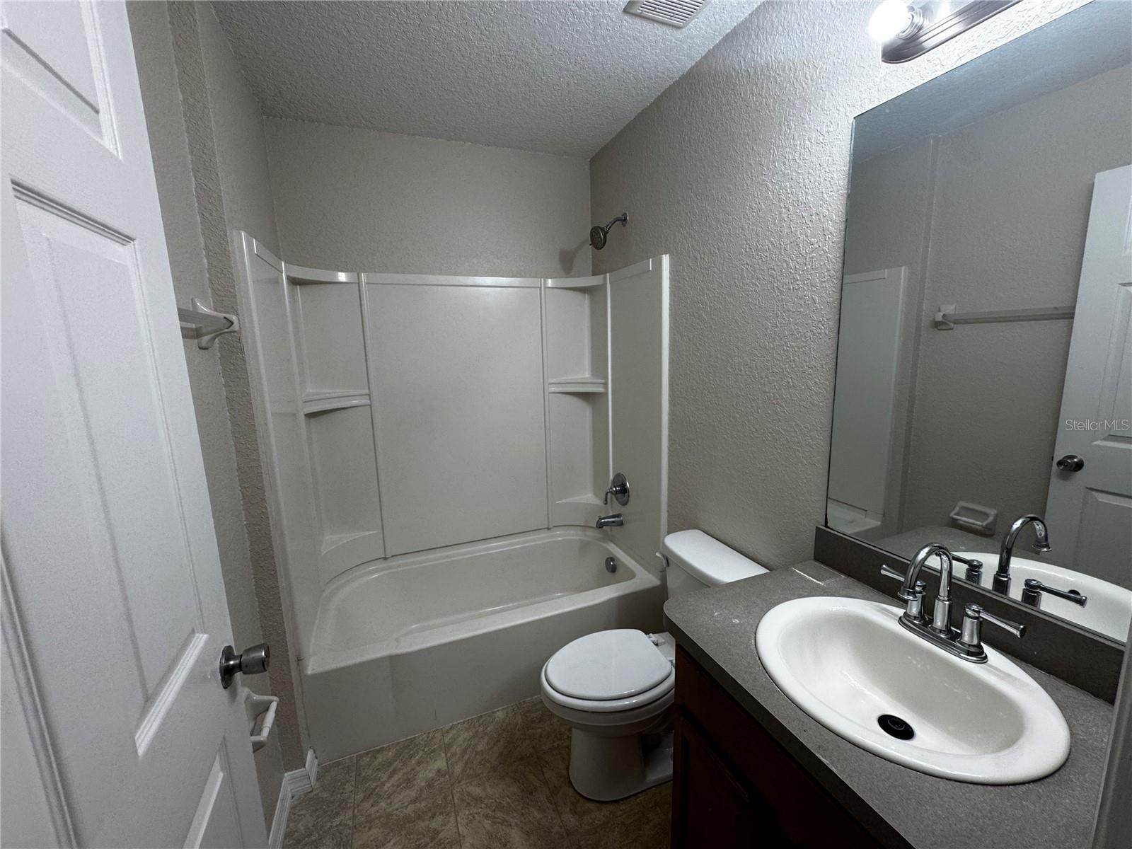 Image 14 of 17 For 12388 48th Loop