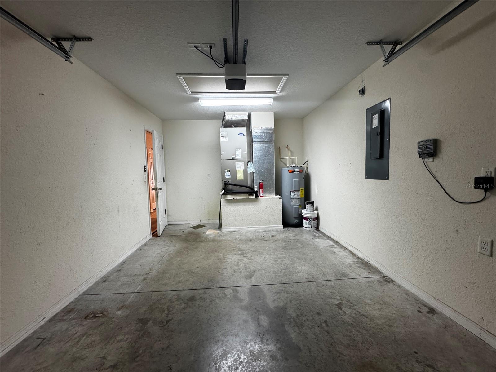 Image 16 of 17 For 12388 48th Loop