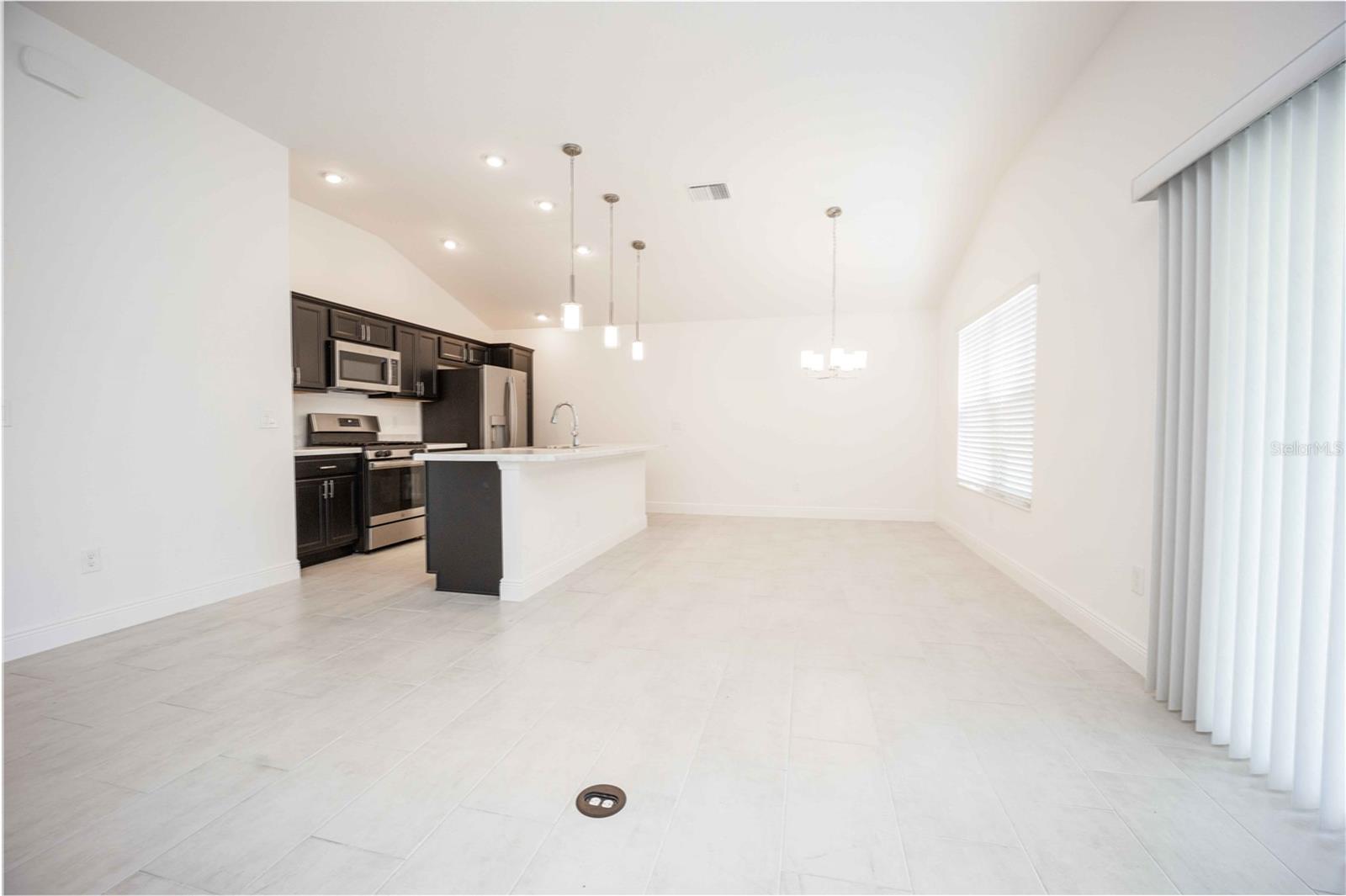 Image 2 of 16 For 858 Bowden Road