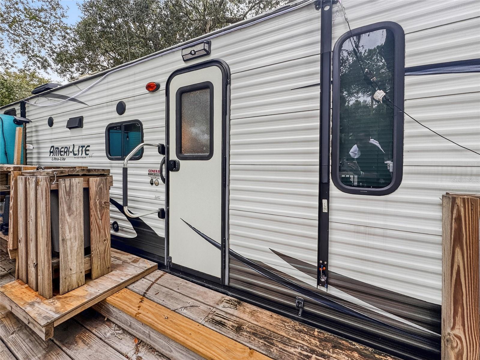 Image 4 of 20 For 25184 143rd