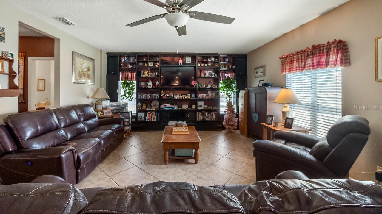 Image 8 of 30 For 219 Bella Way