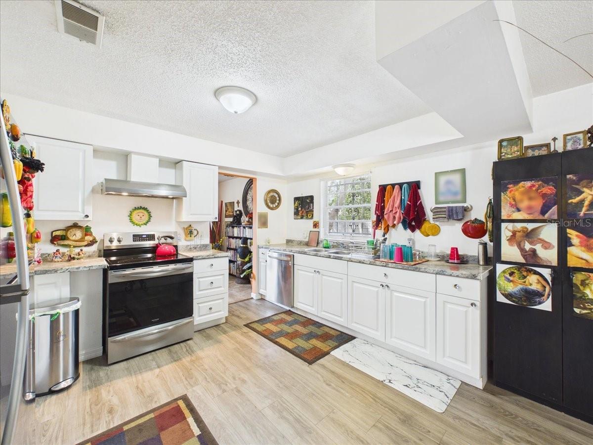 Image 8 of 23 For 3314 45th Avenue