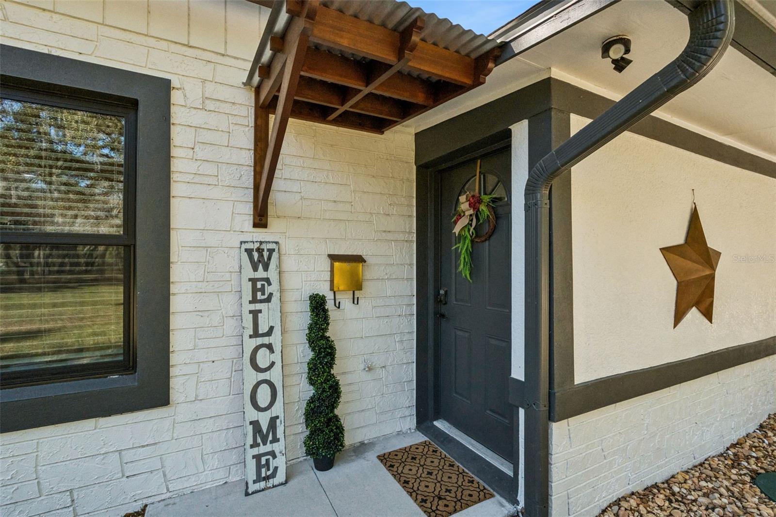 Image 20 of 57 For 15436 Vinola Drive