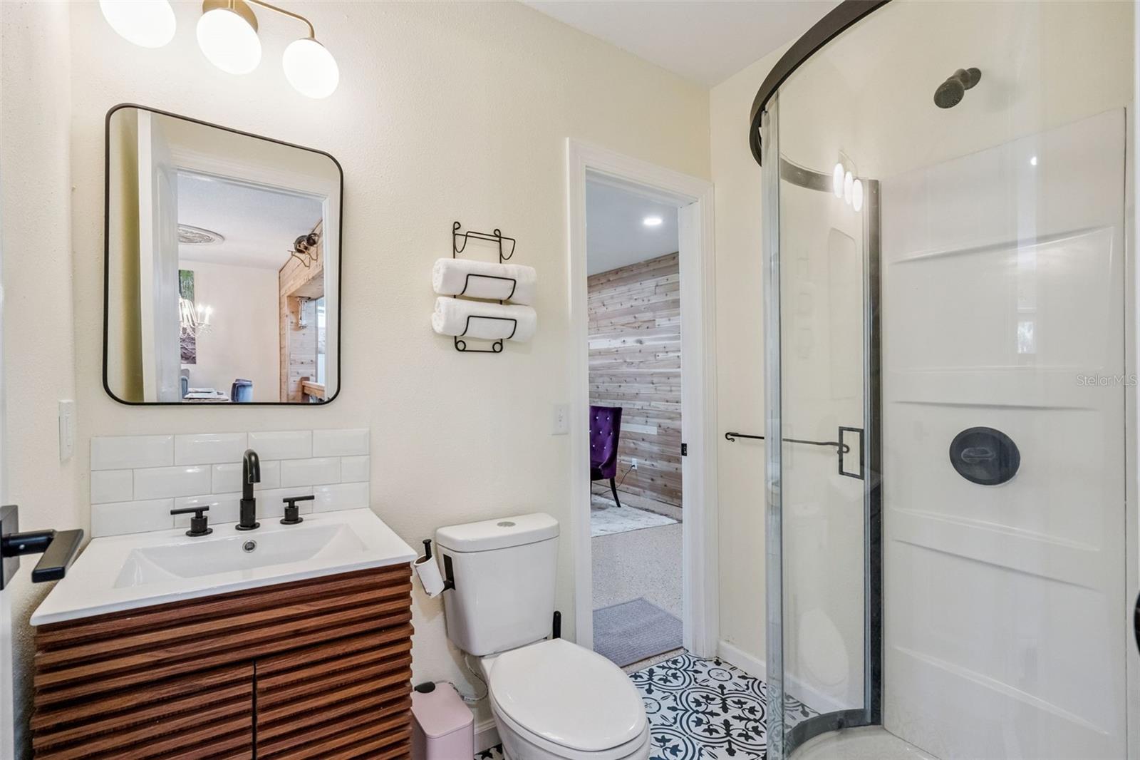 Image 35 of 57 For 15436 Vinola Drive