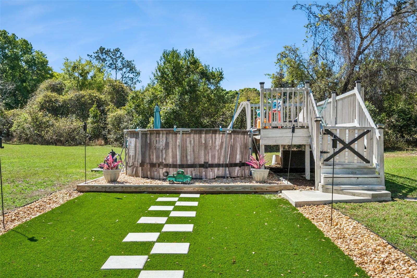 Image 40 of 57 For 15436 Vinola Drive