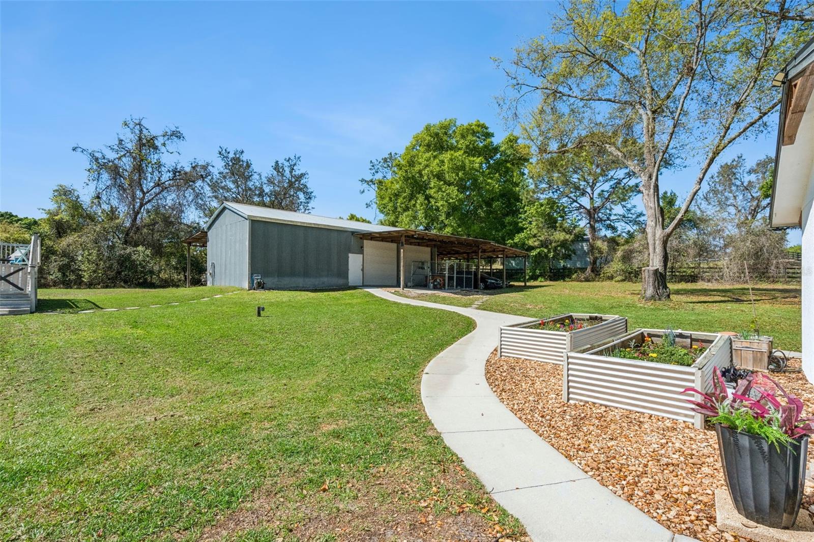 Image 41 of 57 For 15436 Vinola Drive