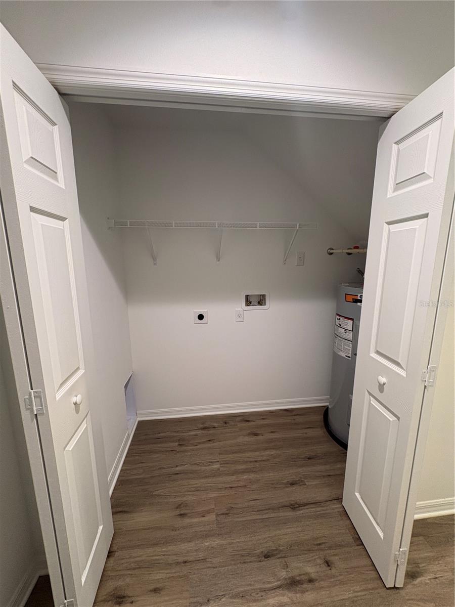 Image 5 of 18 For 2525 6th Avenue Drive E