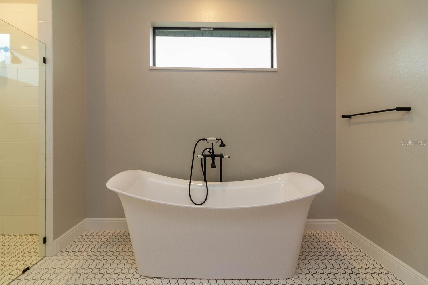 Image 18 of 50 For Tbd Lot 01000 Silver Drive