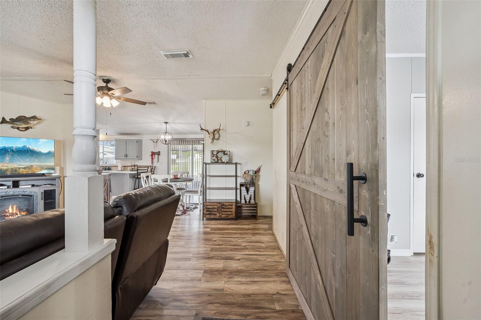 Image 6 of 35 For 11411 Bobwhite Boulevard