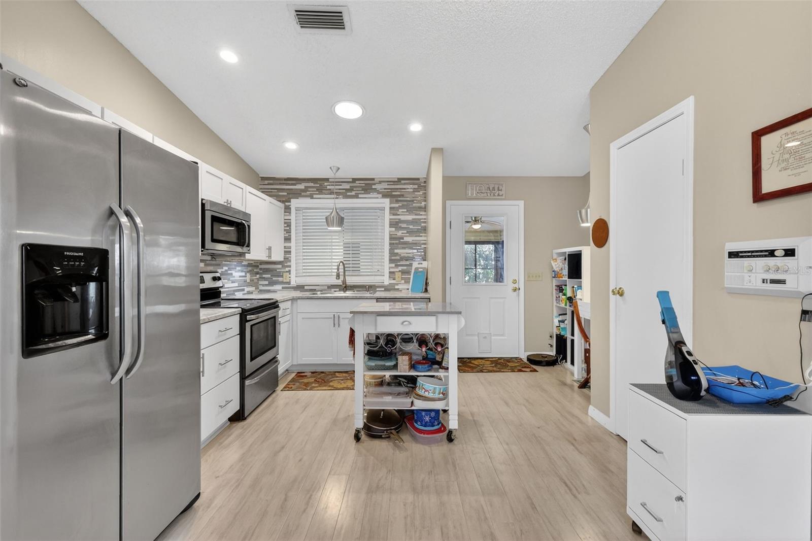 Image 13 of 34 For 731 Cortez Avenue