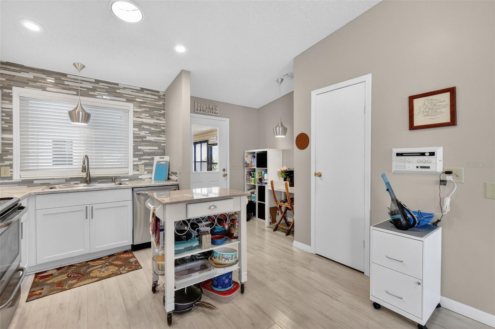 Image 15 of 34 For 731 Cortez Avenue