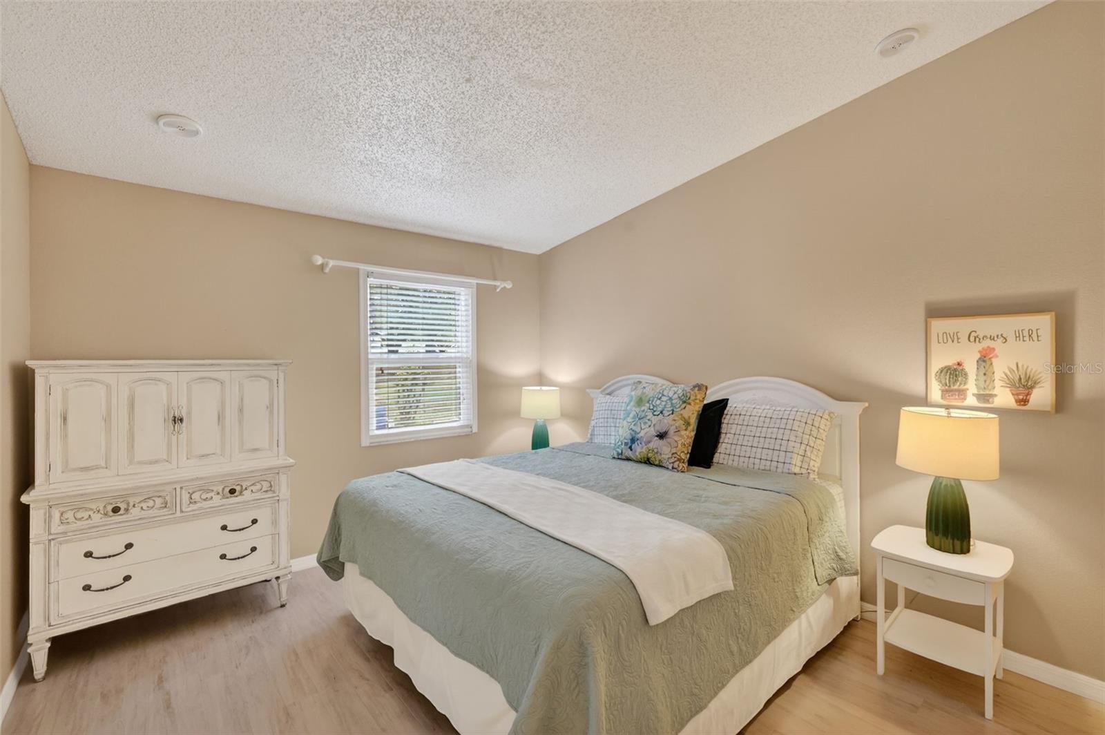 Image 22 of 34 For 731 Cortez Avenue