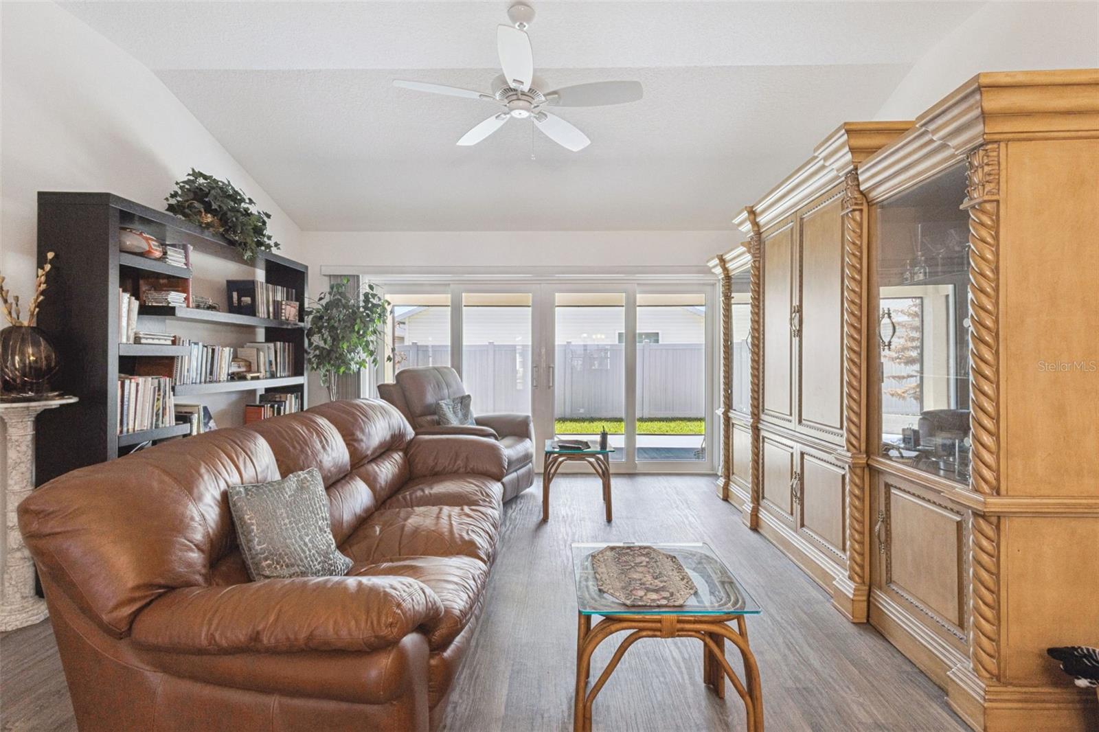 Image 10 of 30 For 2378 Youngmann Loop