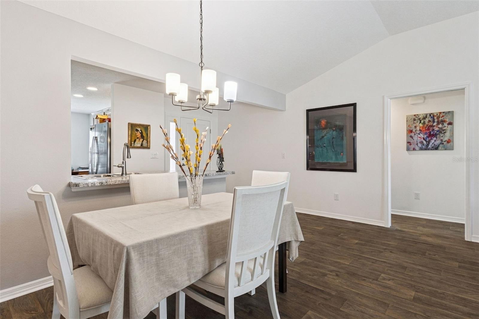 Image 13 of 30 For 2378 Youngmann Loop