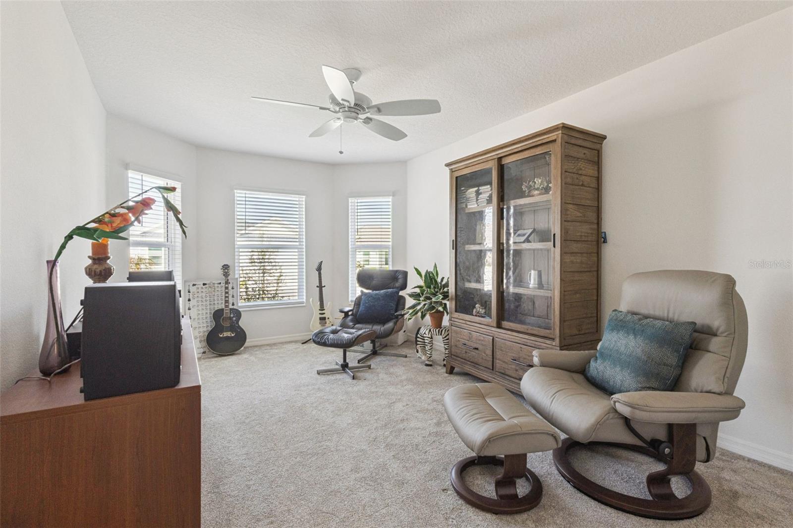 Image 24 of 30 For 2378 Youngmann Loop