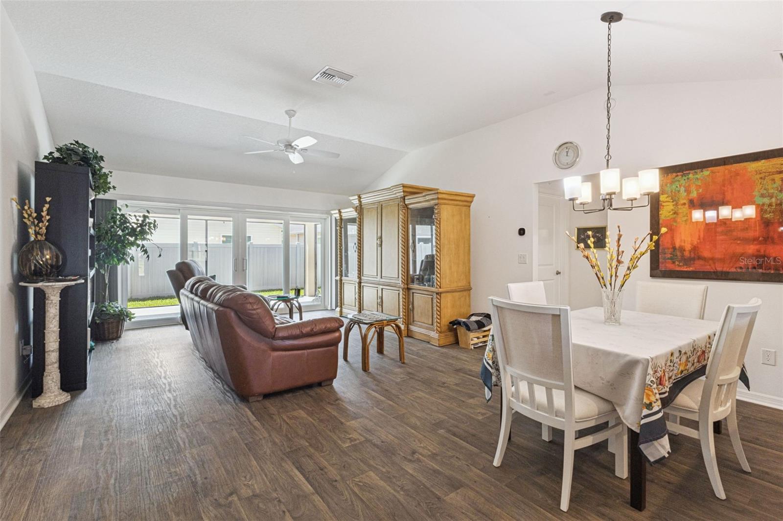 Image 3 of 30 For 2378 Youngmann Loop