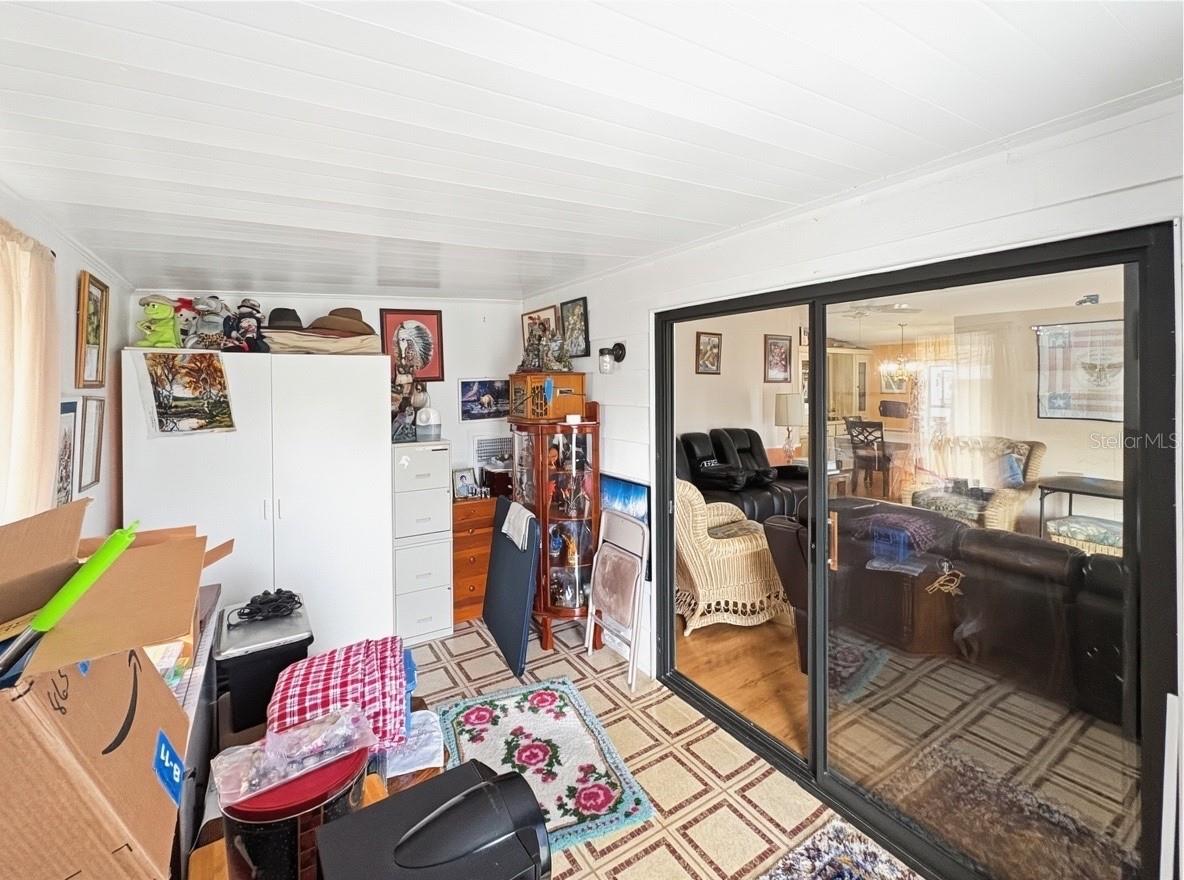 Image 12 of 24 For 710 Oak Boulevard