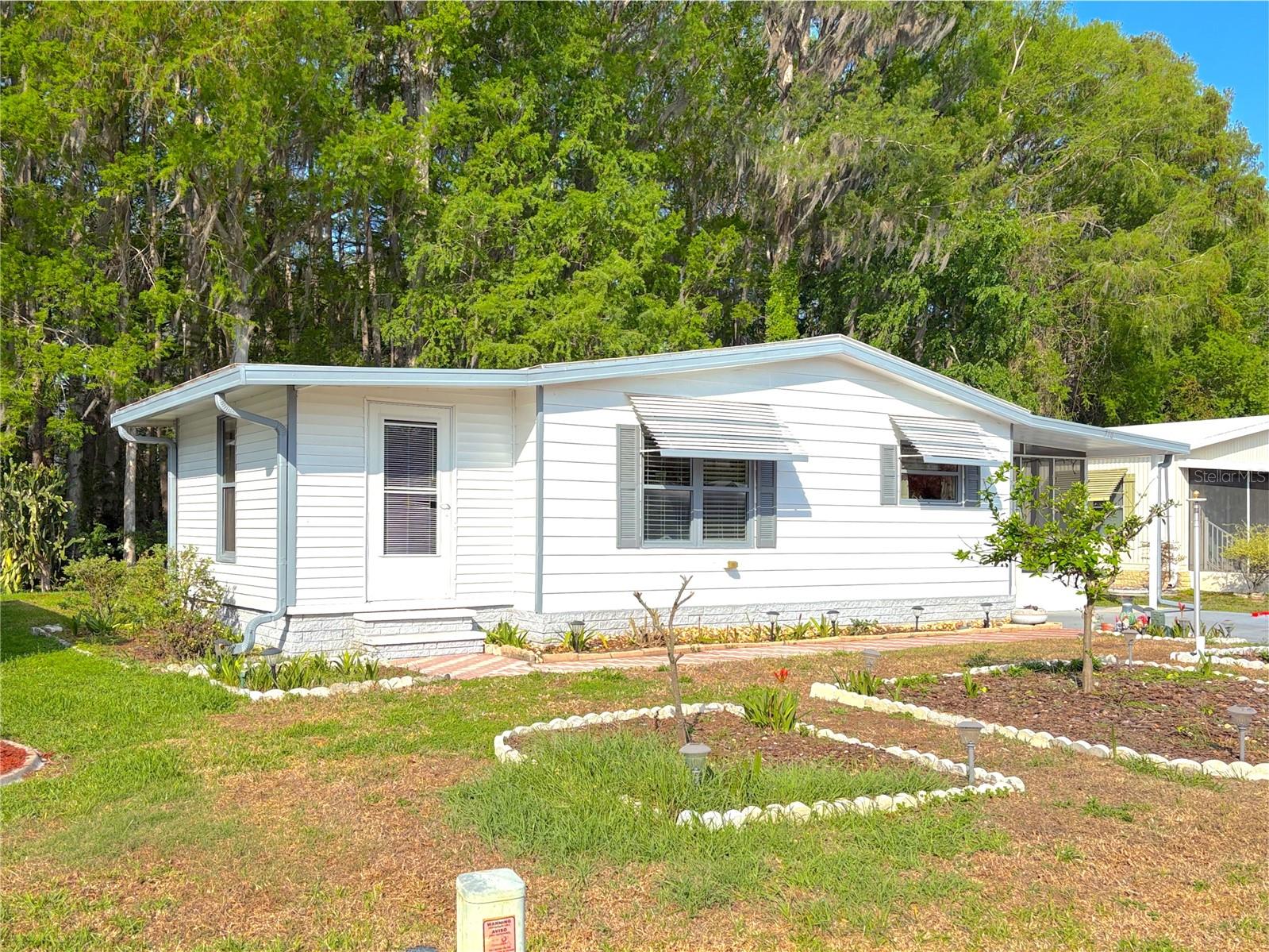 Image 2 of 24 For 710 Oak Boulevard