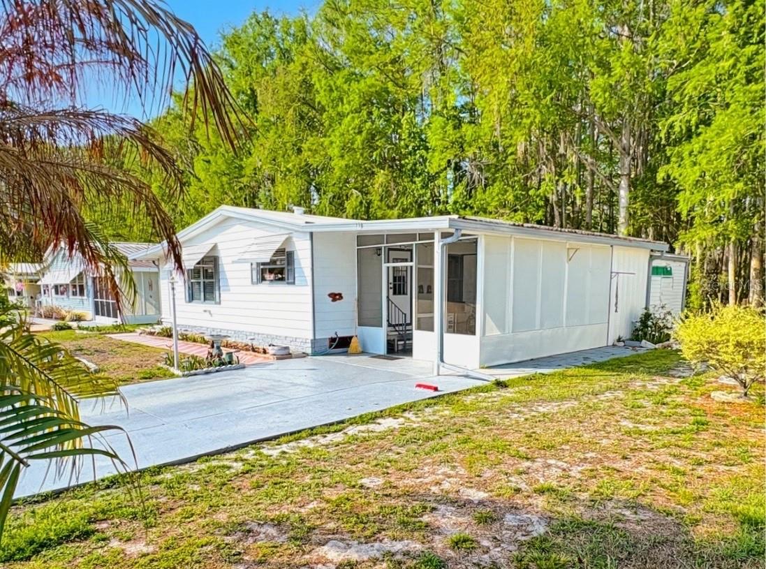 Image 4 of 24 For 710 Oak Boulevard