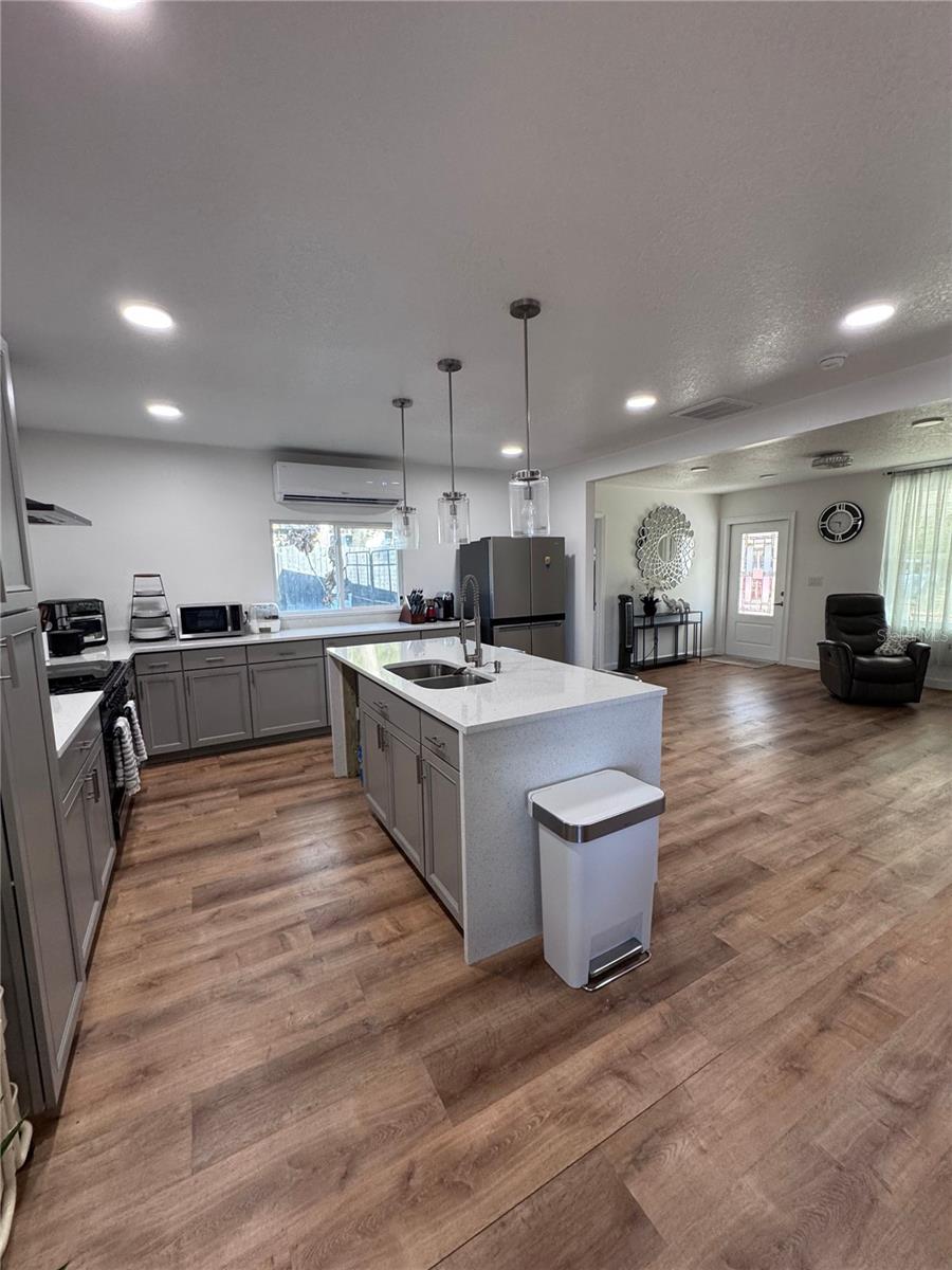 Image 5 of 51 For 10731 Libby Number 3 Road