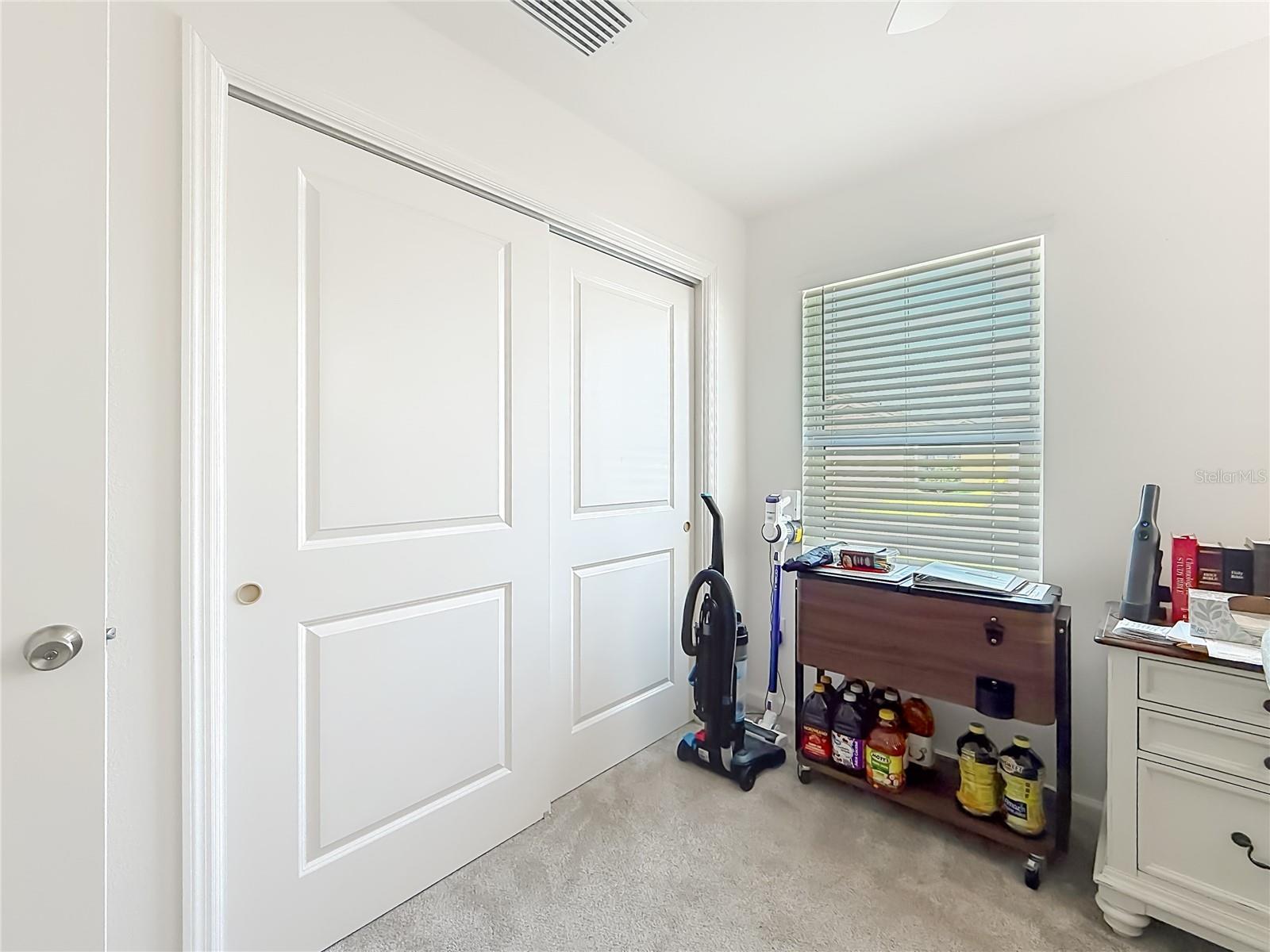 Image 17 of 34 For 3154 Mack Street