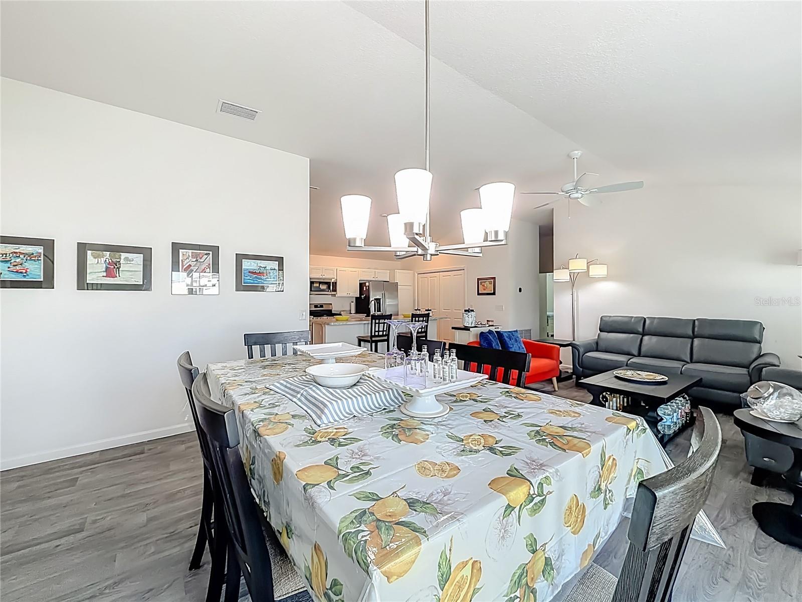 Image 8 of 34 For 3154 Mack Street