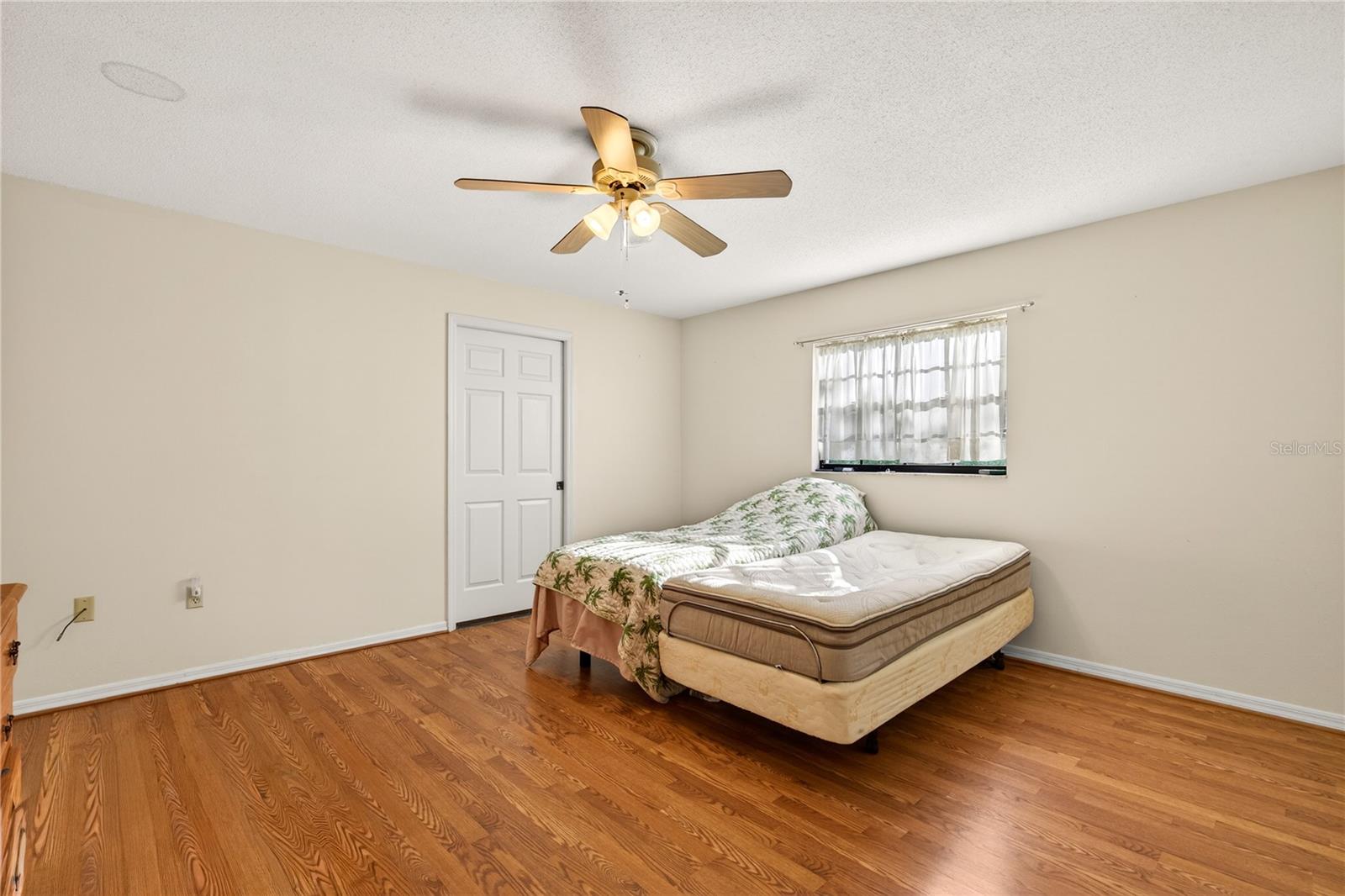 Image 16 of 56 For 11449 Ocklawaha Drive