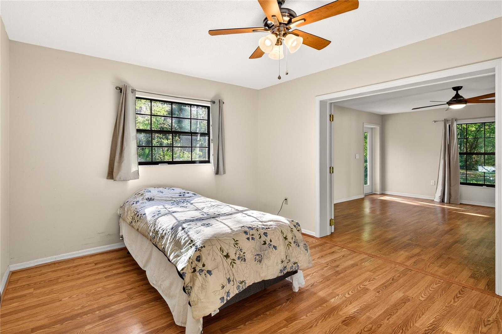 Image 21 of 56 For 11449 Ocklawaha Drive