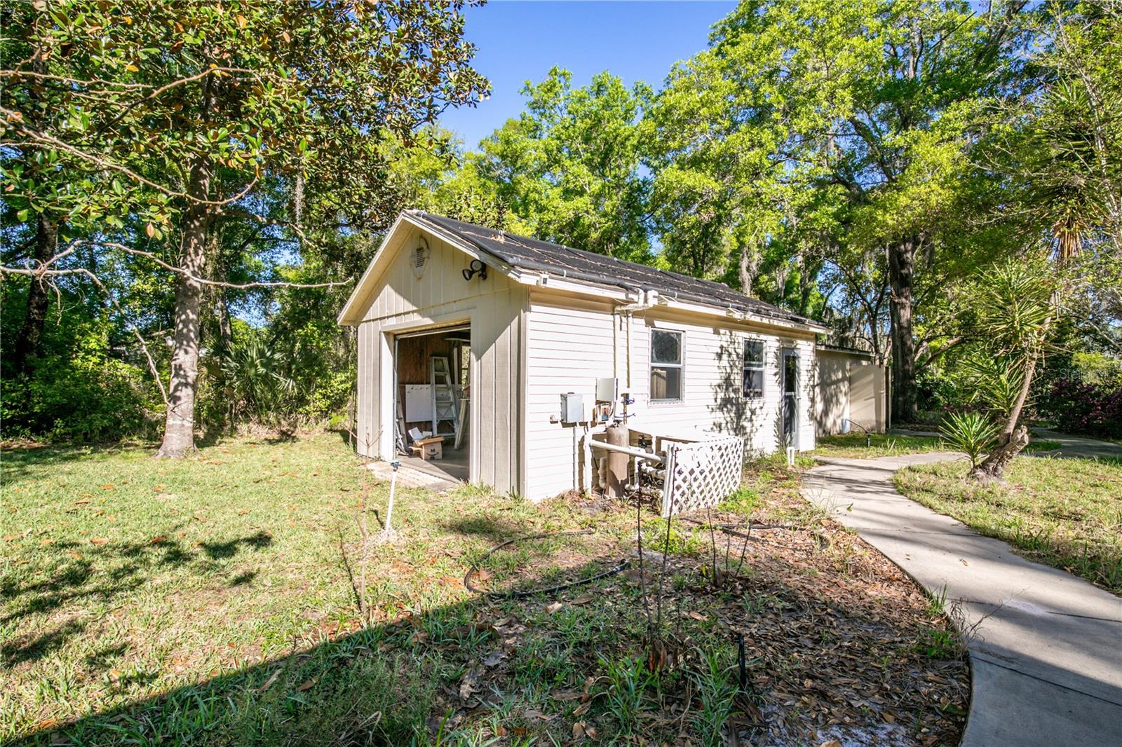 Image 34 of 56 For 11449 Ocklawaha Drive