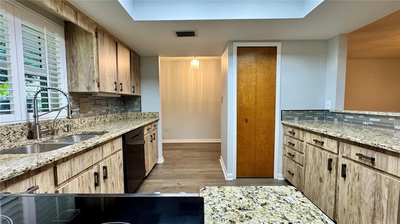 Image 10 of 32 For 1920 Cr-19a  