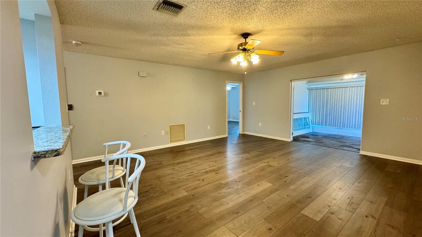 Image 14 of 32 For 1920 Cr-19a  