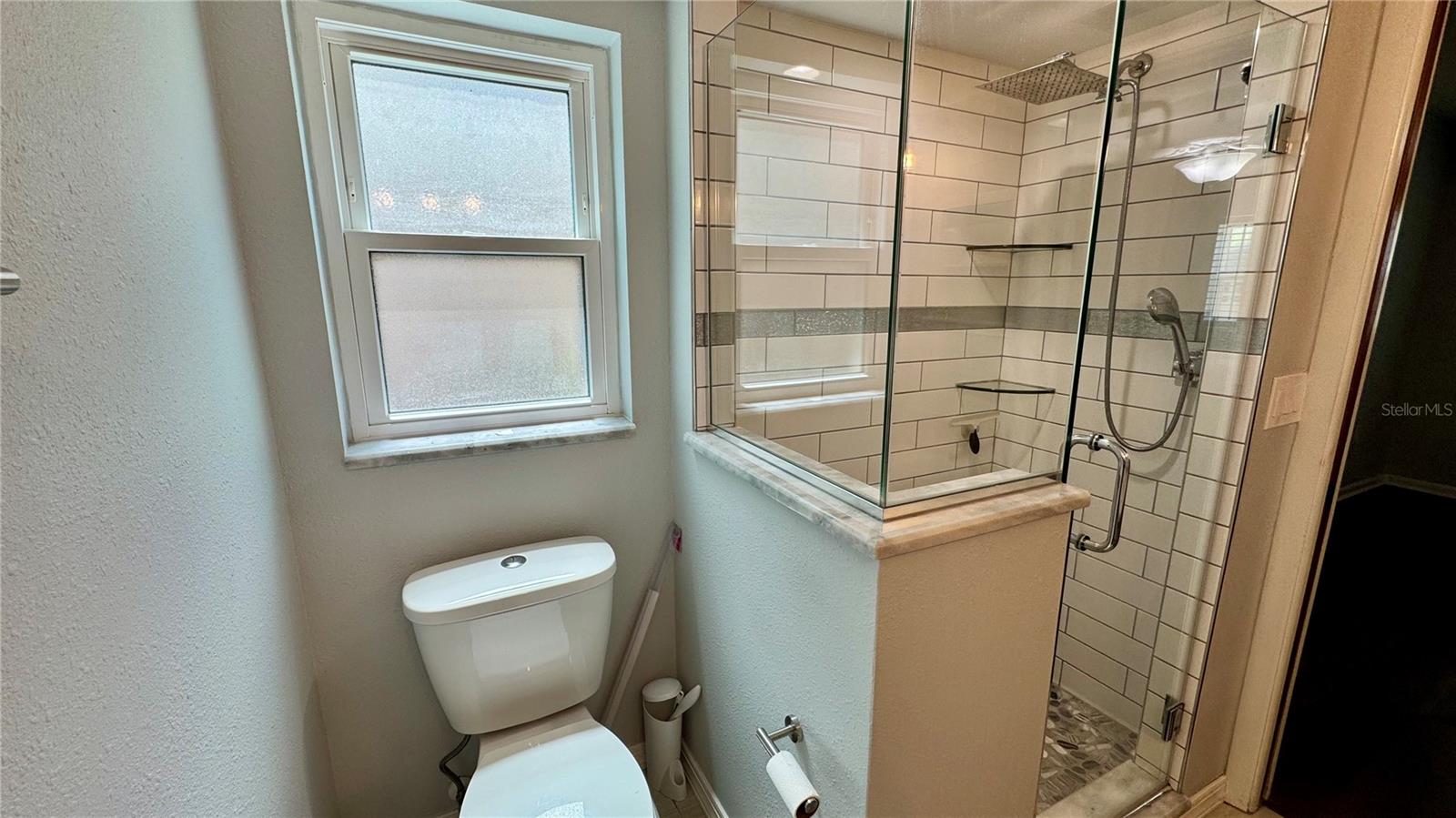 Image 23 of 32 For 1920 Cr-19a  