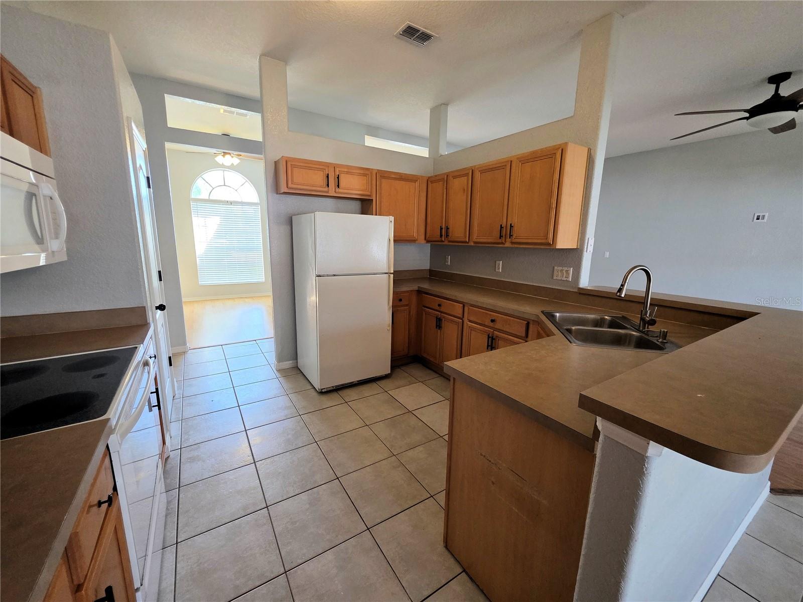 Image 10 of 25 For 736 Hurley Drive