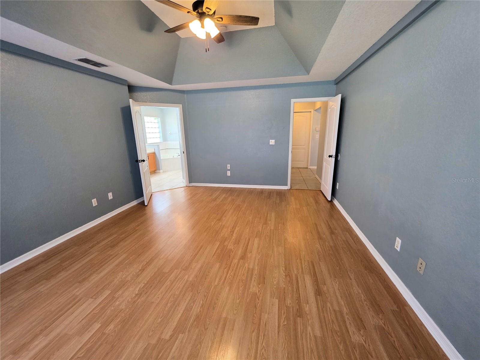 Image 16 of 25 For 736 Hurley Drive