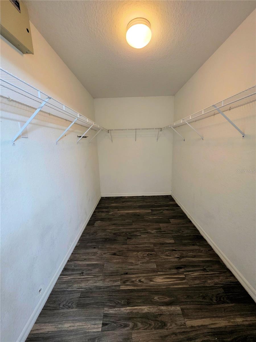 Image 18 of 25 For 736 Hurley Drive