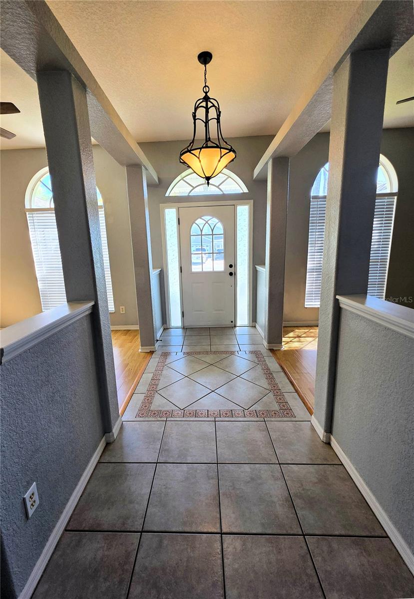 Image 4 of 25 For 736 Hurley Drive