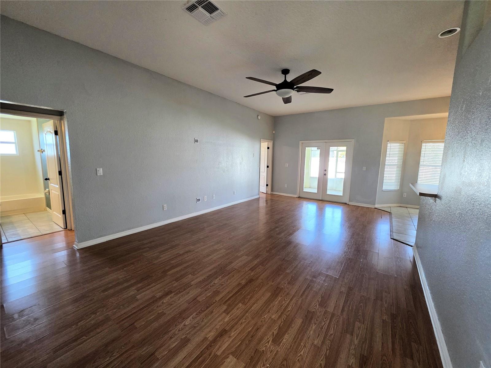 Image 6 of 25 For 736 Hurley Drive