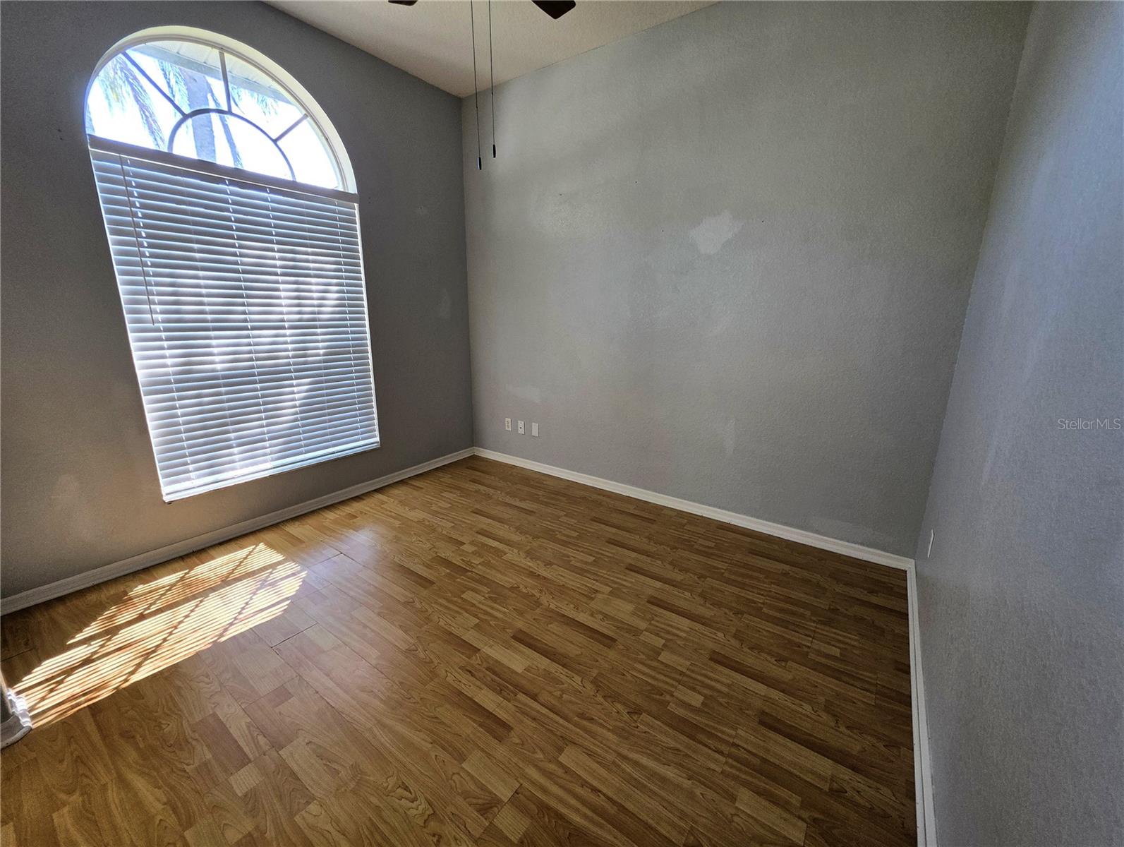 Image 8 of 25 For 736 Hurley Drive