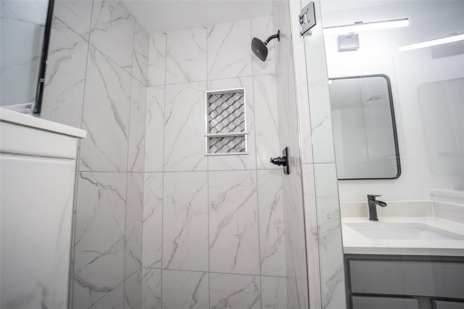 Image 13 of 20 For 16414 92nd Terrace