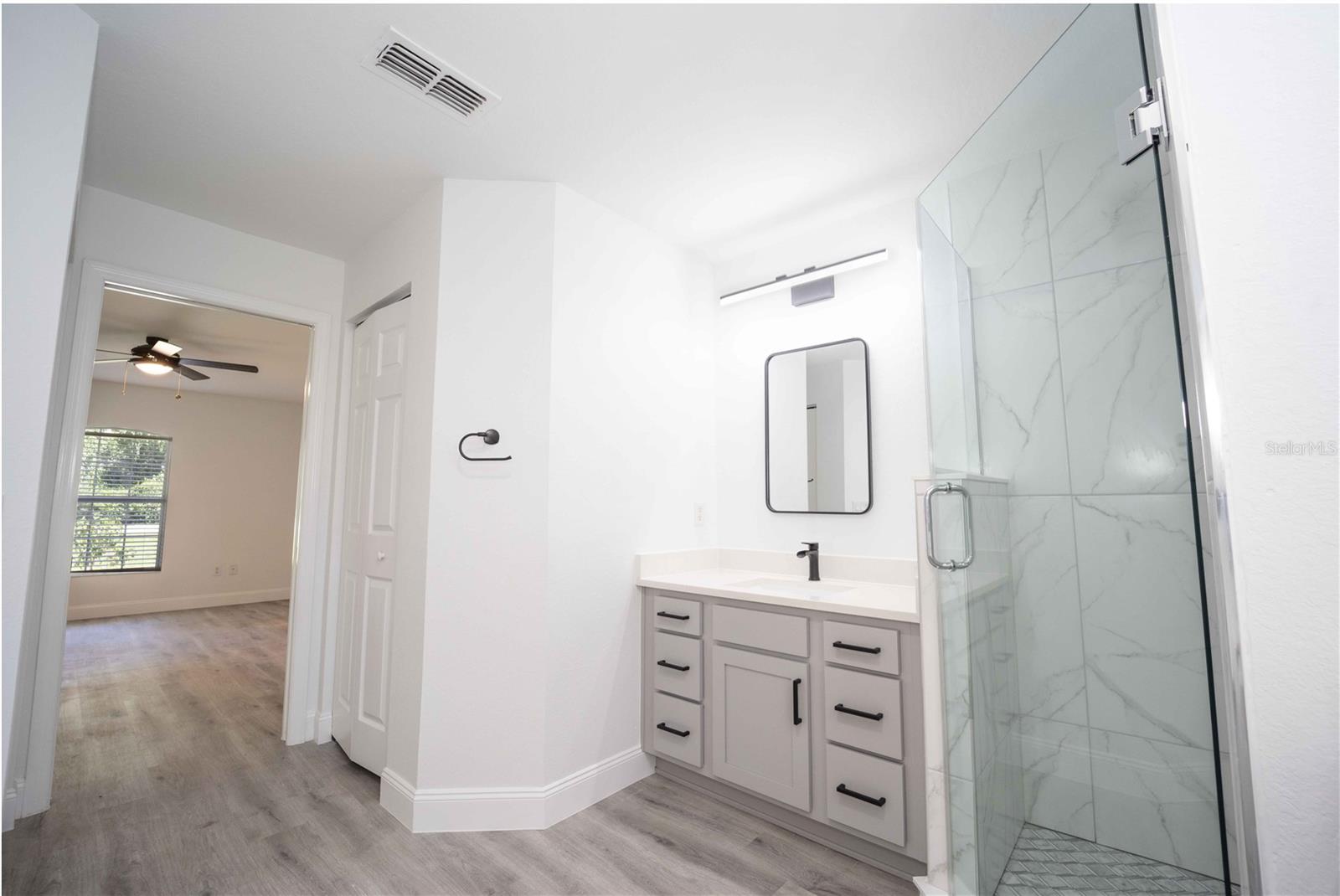 Image 14 of 20 For 16414 92nd Terrace