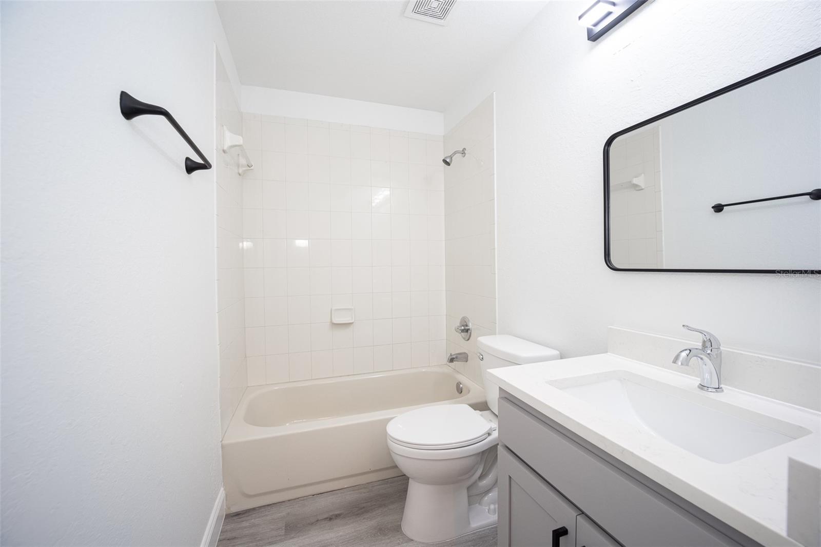 Image 16 of 20 For 16414 92nd Terrace