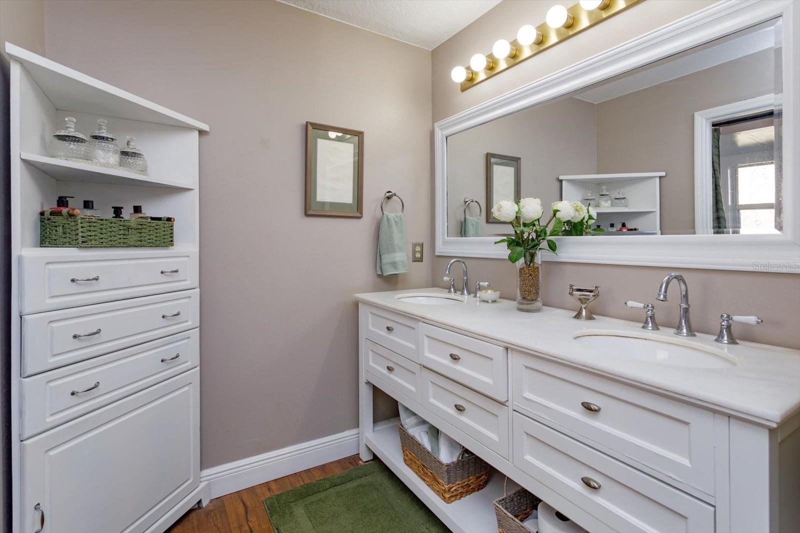 Image 22 of 44 For 9237 Sabal Palm Circle