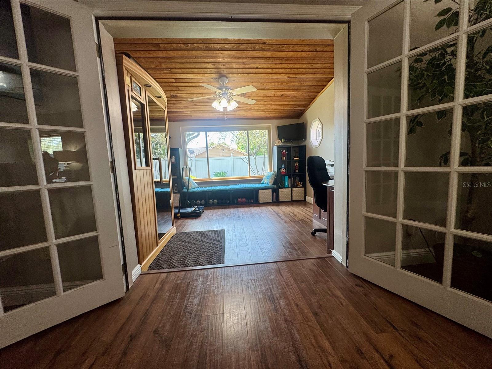 Image 24 of 44 For 9237 Sabal Palm Circle