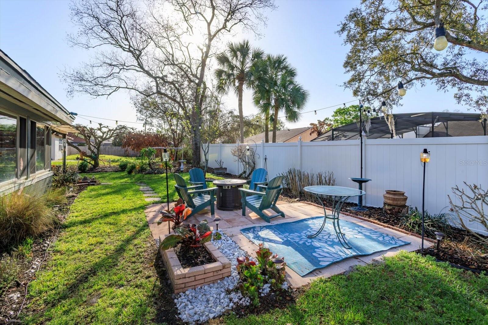 Image 40 of 44 For 9237 Sabal Palm Circle