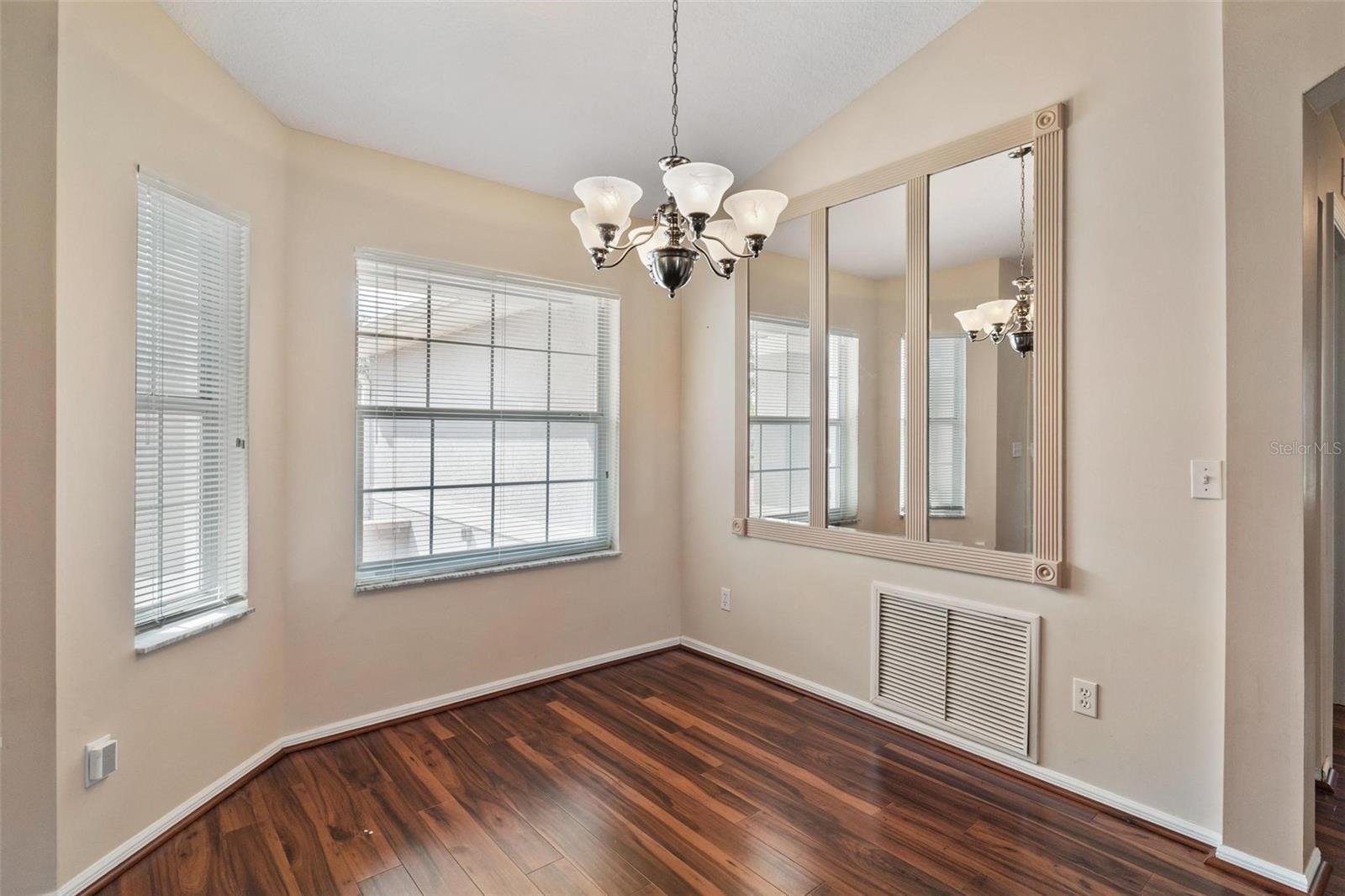 Image 12 of 59 For 11614 172nd Loop