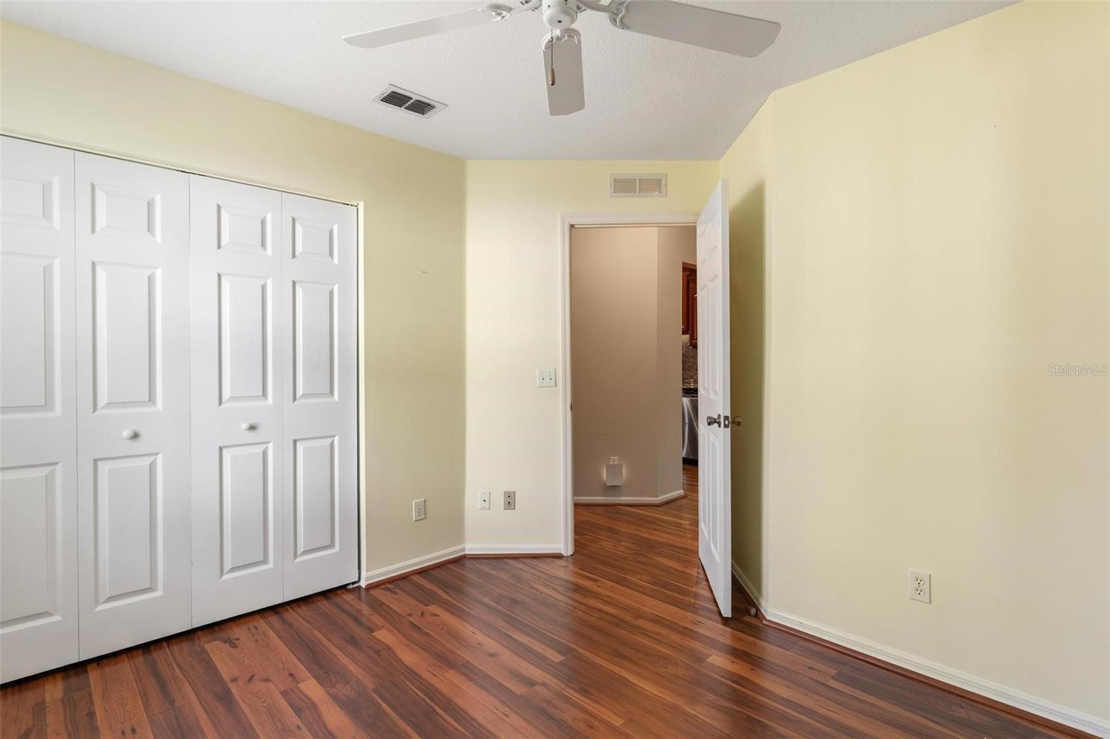 Image 22 of 59 For 11614 172nd Loop