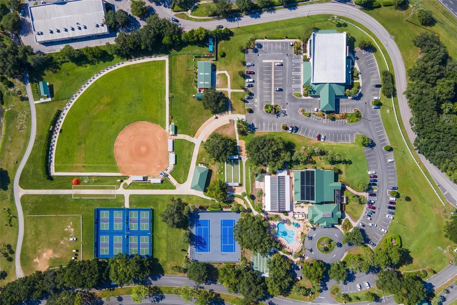 Image 3 of 59 For 11614 172nd Loop