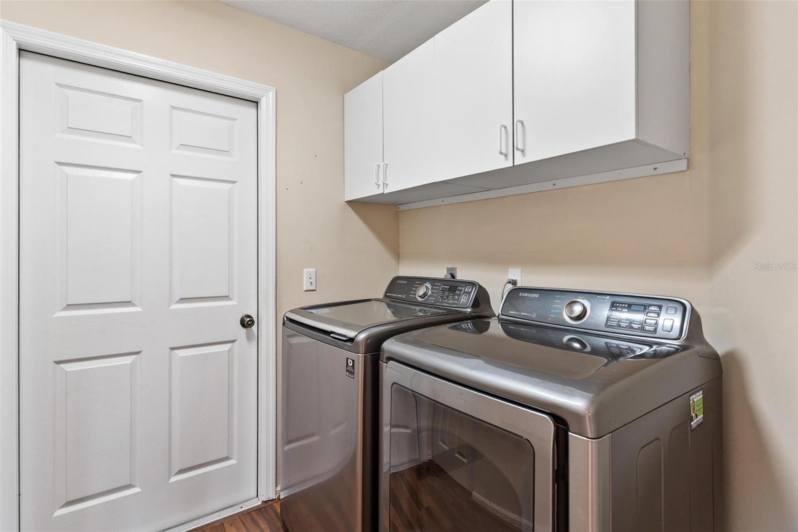 Image 31 of 59 For 11614 172nd Loop